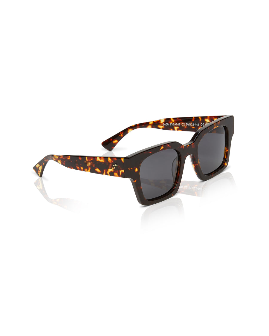 Celuna – Tortoiseshell detail