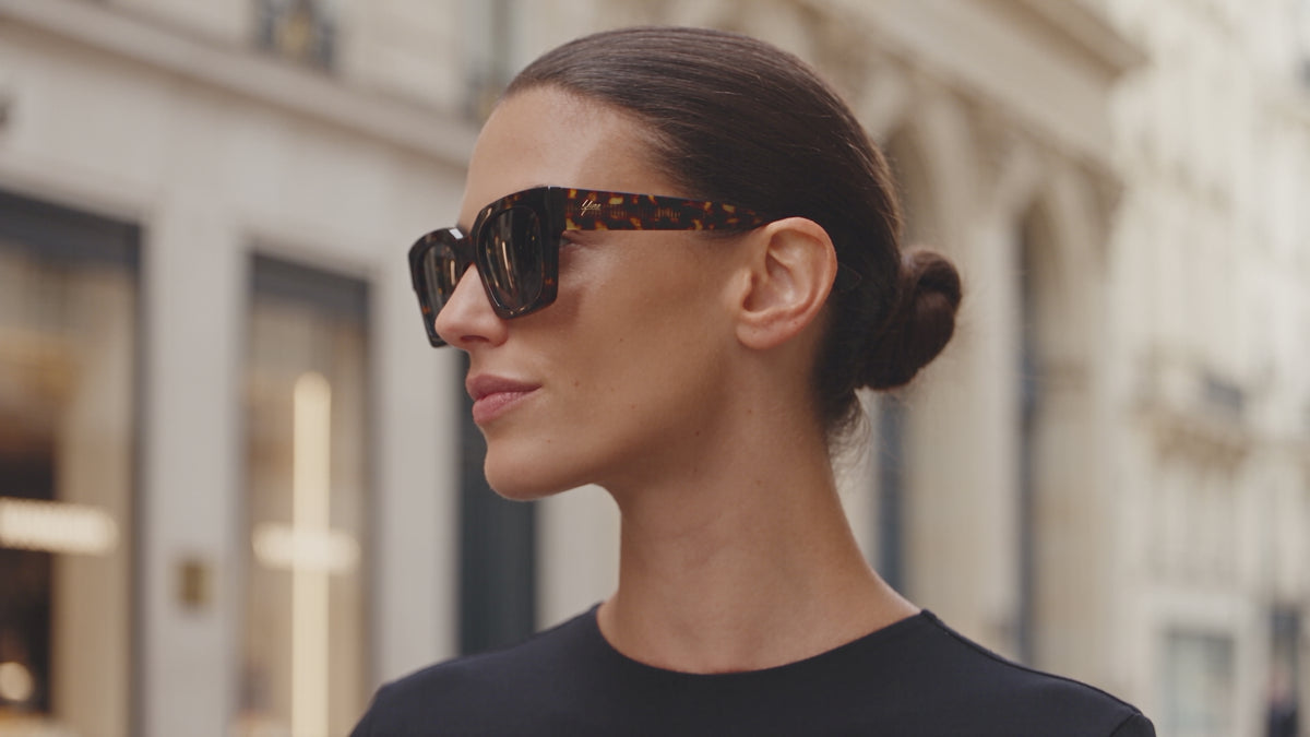 Video: model wearing Yume Celuna – Tortoiseshell sunglasses
